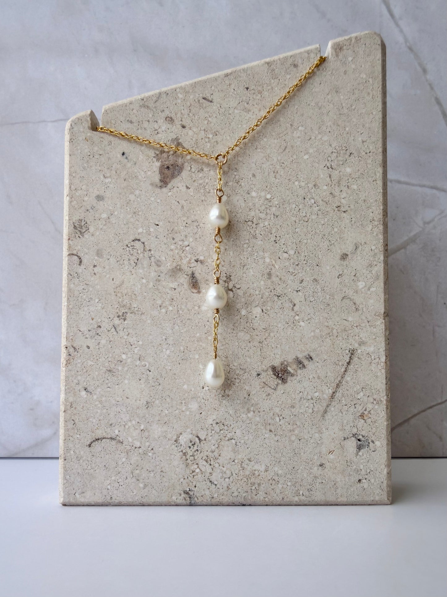 Lyla Droplet Necklace