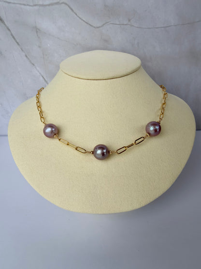 Vessia Necklace