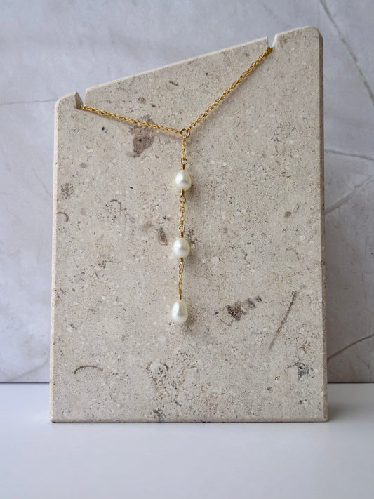 Lyla Droplet Necklace